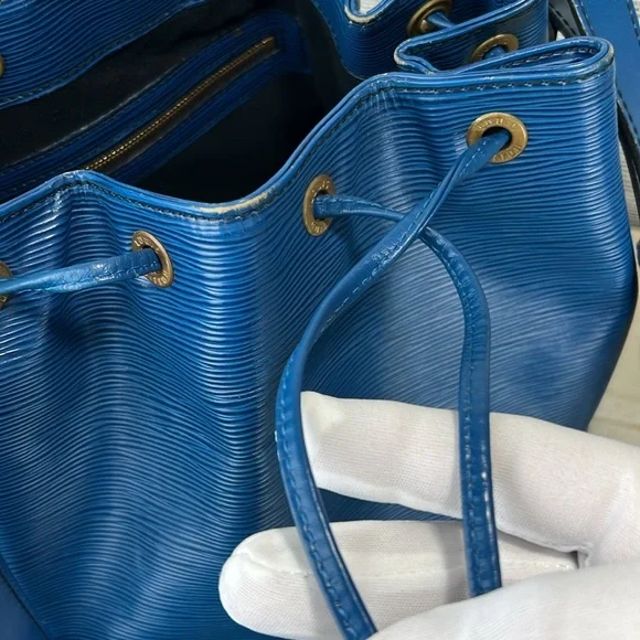 Louis Vuitton Epi Petit Noe Shoulder Bag Blue - Picture 13 of 15